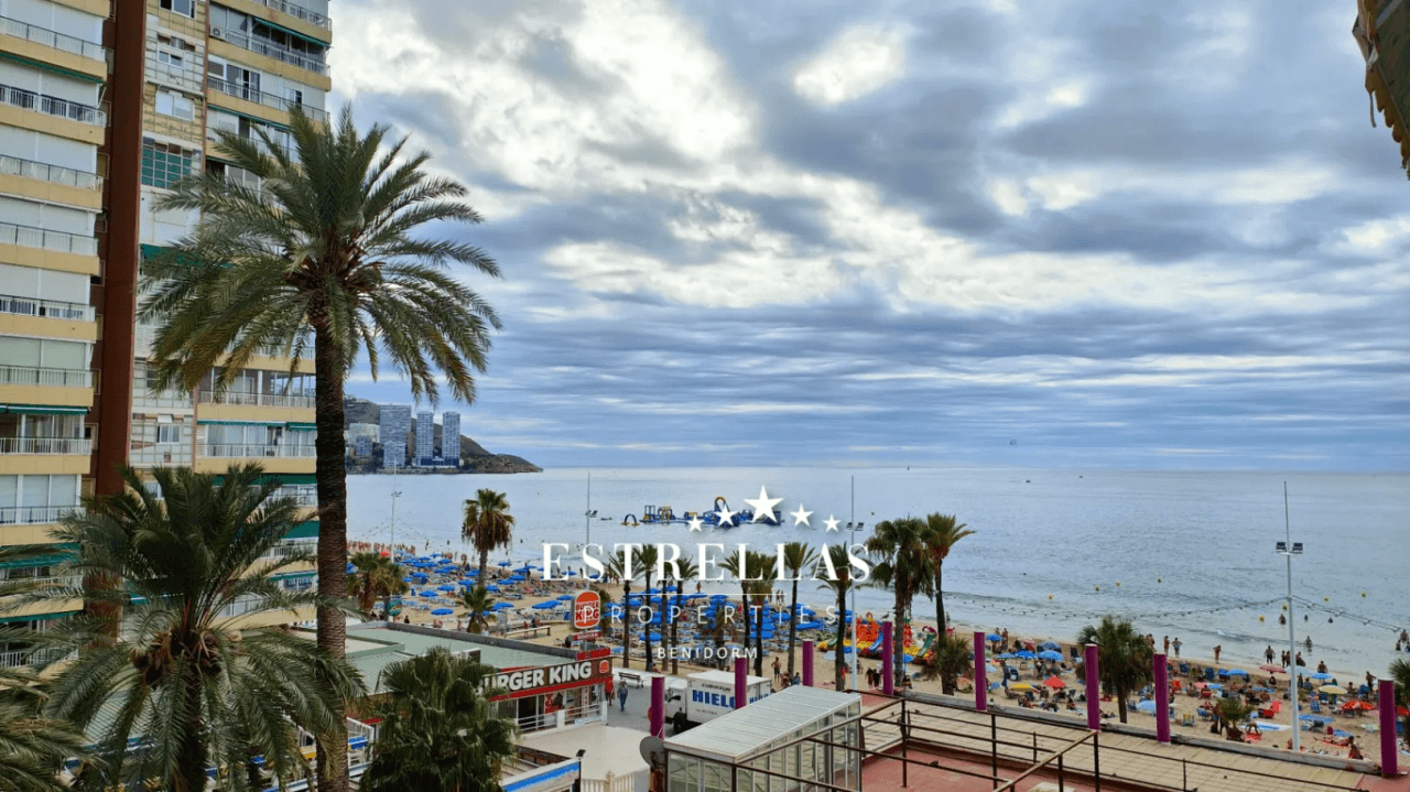 Frontline Apartment in BENIDORM Playa Levante