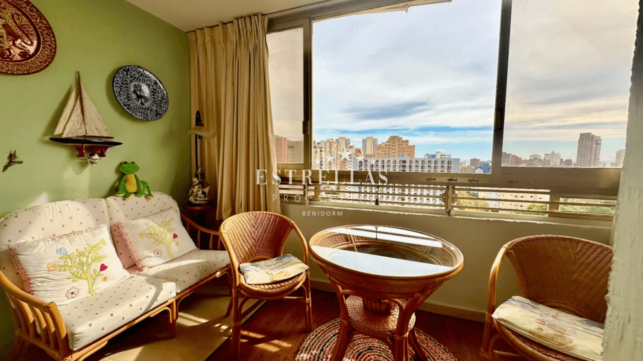 Apartamento de 1 dormitorio con vistas en zona Juzgados en BENIDORM