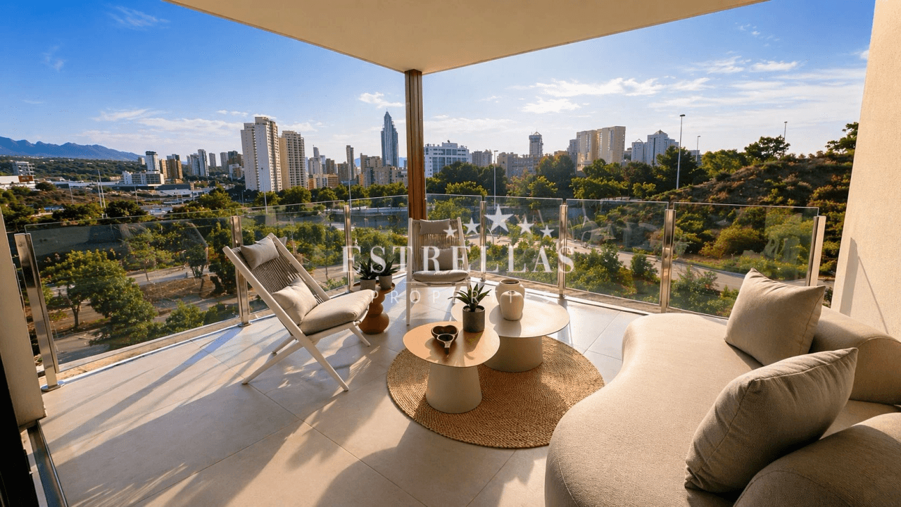 Apartamentos de obra nueva en Cala de Finestrat a 500 metros de la playa con vistas al mar, 2 dormitorios y urbanización premium