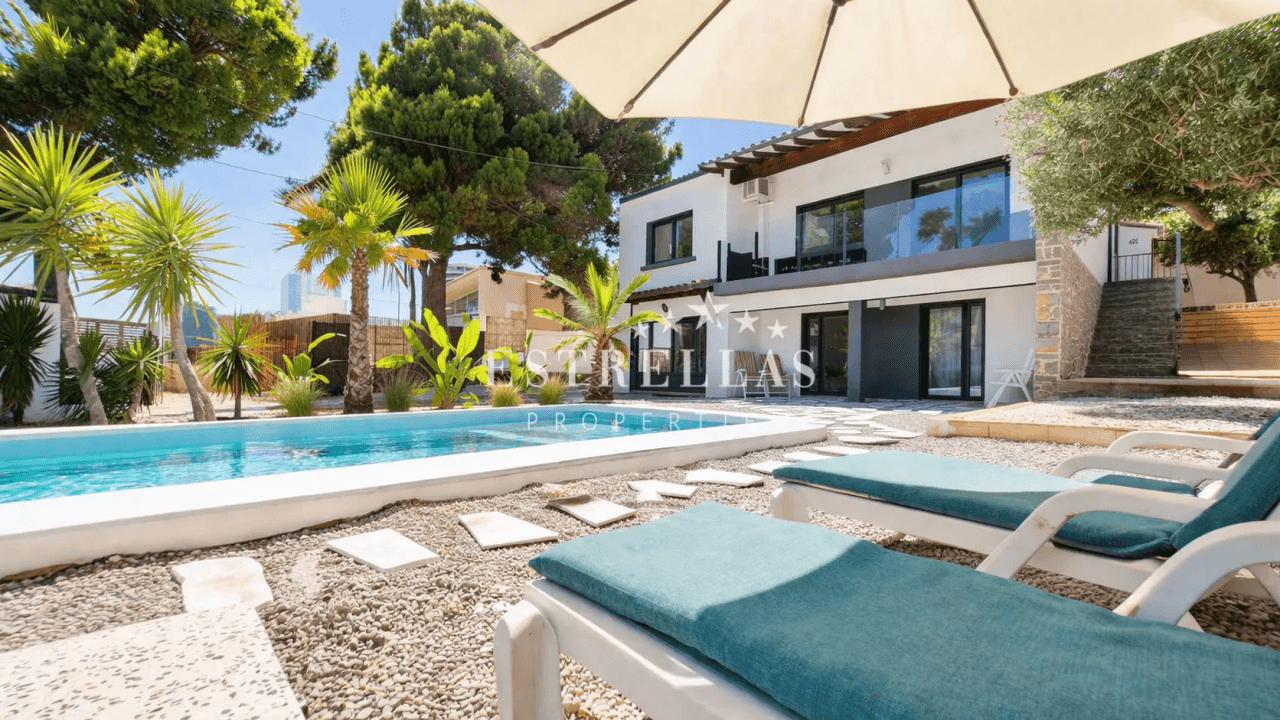 MODERNA Villa estilo Mediterráneo con fantástica Ubicación en CALPE