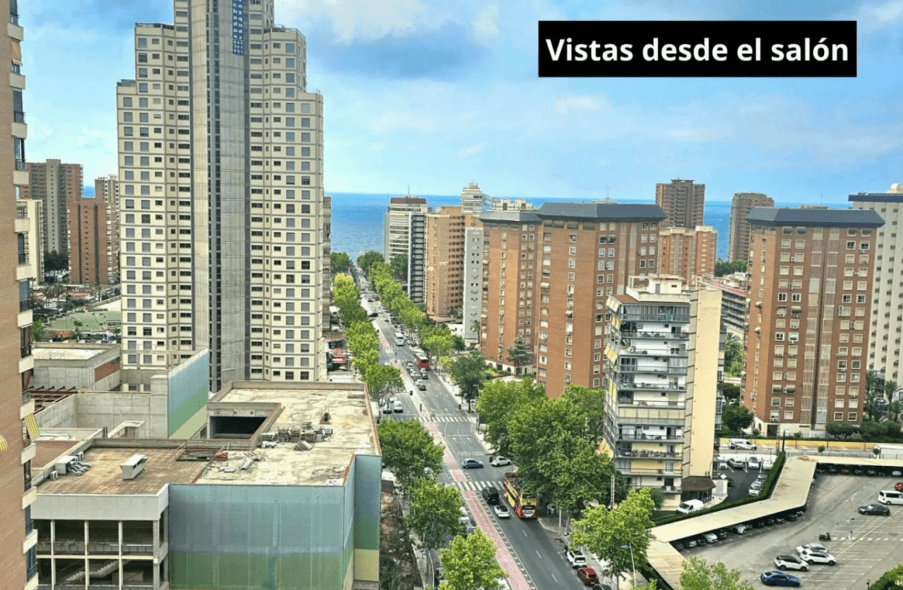 Apartamento con vistas a al mar a 600 metros de la Playa Levante