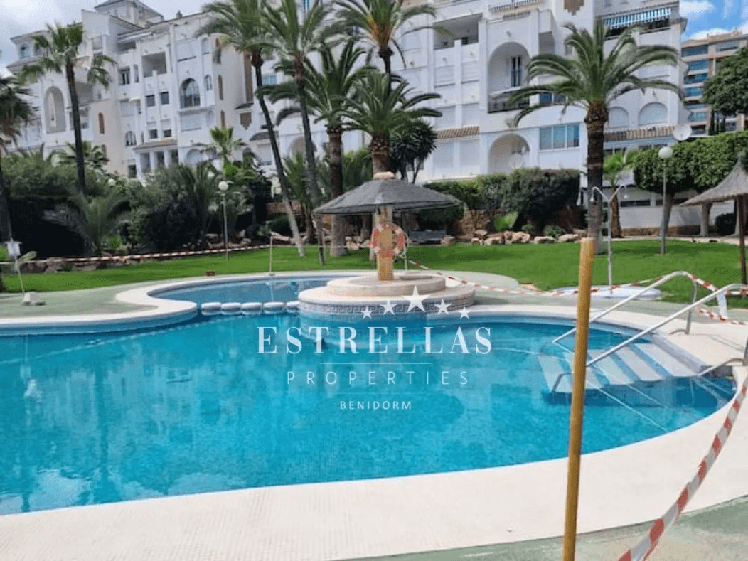 Ático luminoso con gran terraza y vistas al mar – a 3 minutos de la playa