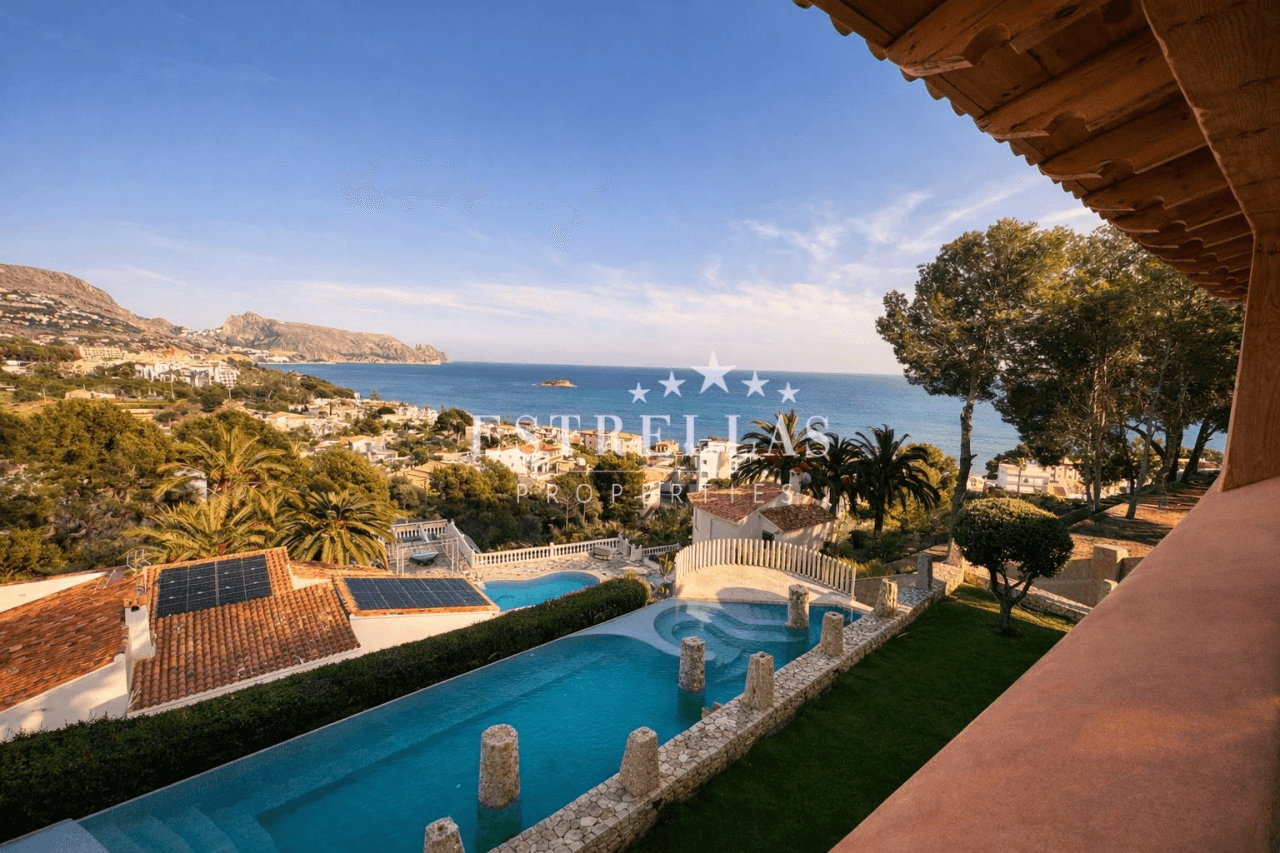 Villa de lujo con vistas al mar en Altea Hills – piscina, ascensor, apartamento de invitados