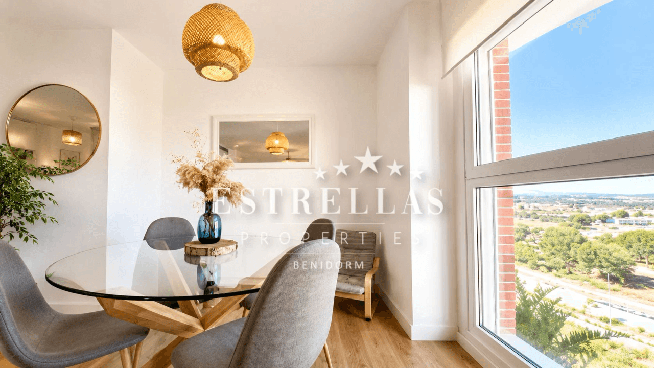 Exclusivo apartamento REFORMADO de 3 DORMITORIOS con piscina y garaje en Cala de Finestrat Y Villajoyosa