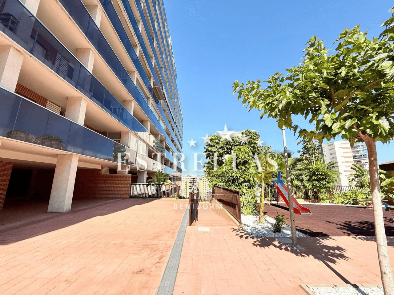 Exclusivo apartamento REFORMADO de 3 DORMITORIOS con piscina y garaje en Cala de Finestrat Y Villajoyosa