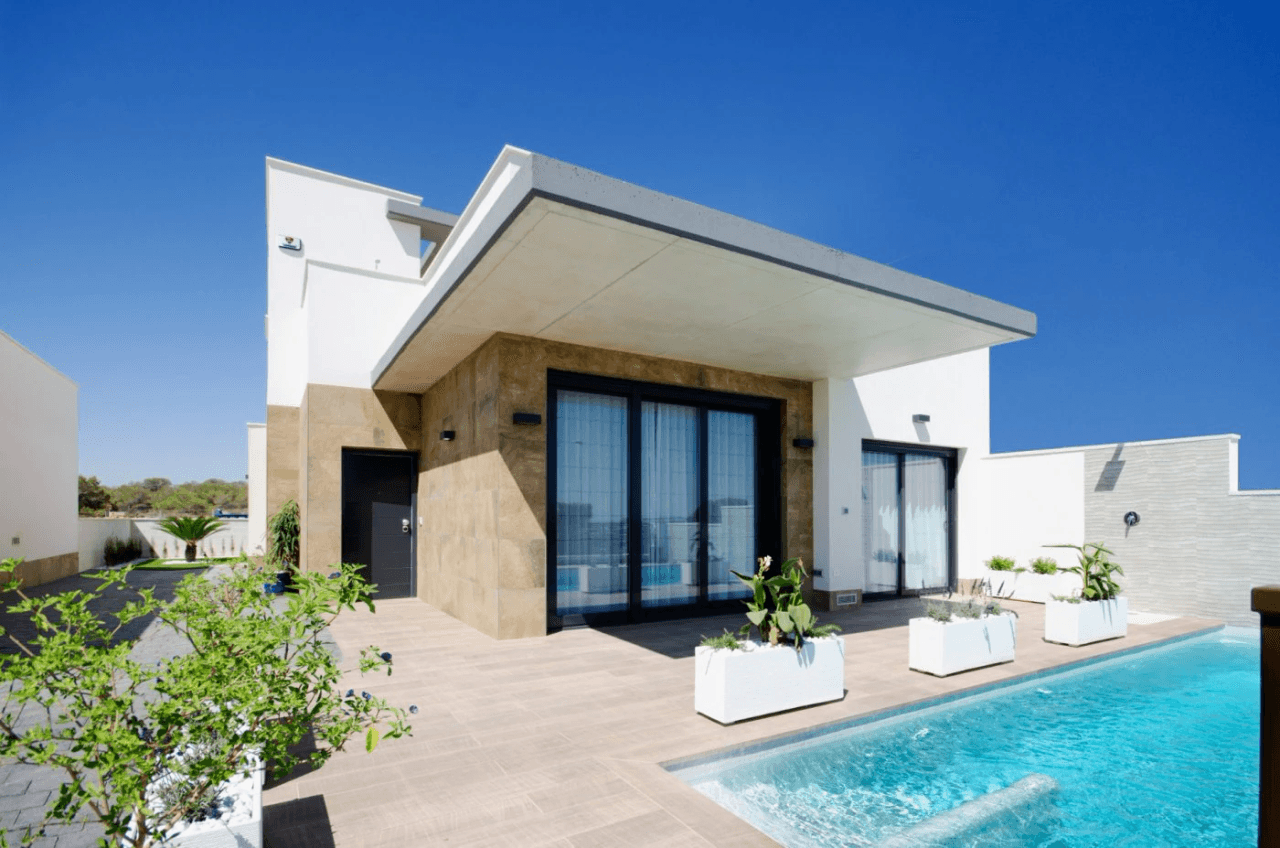 Villa for sale in San Miguel De Salinas