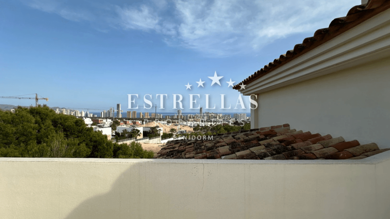 Duplex met uitzicht op zee in Sierra Cortina – 3 terrassen, garage, zwembad | Finestrat