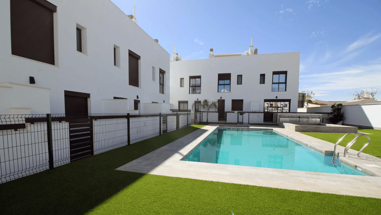 Villa à la vente à Pilar De La Horadada