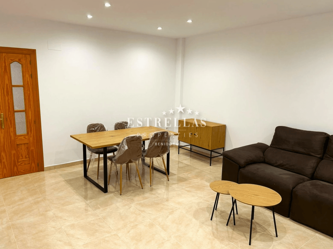 Geräumige, frisch renovierte Wohnung im Dorf La Nucía
