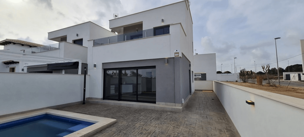Villa til salg i Orihuela Costa