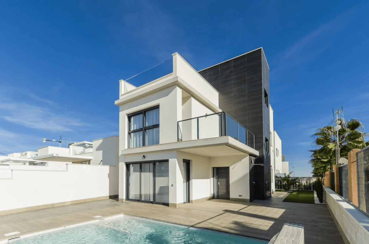 Villa for sale in San Miguel De Salinas