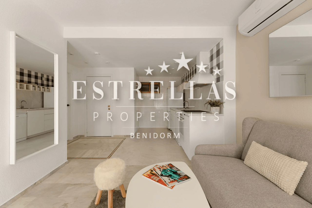 Geheel gerenoveerd appartement met Hoog Potentieel in BENIDORM