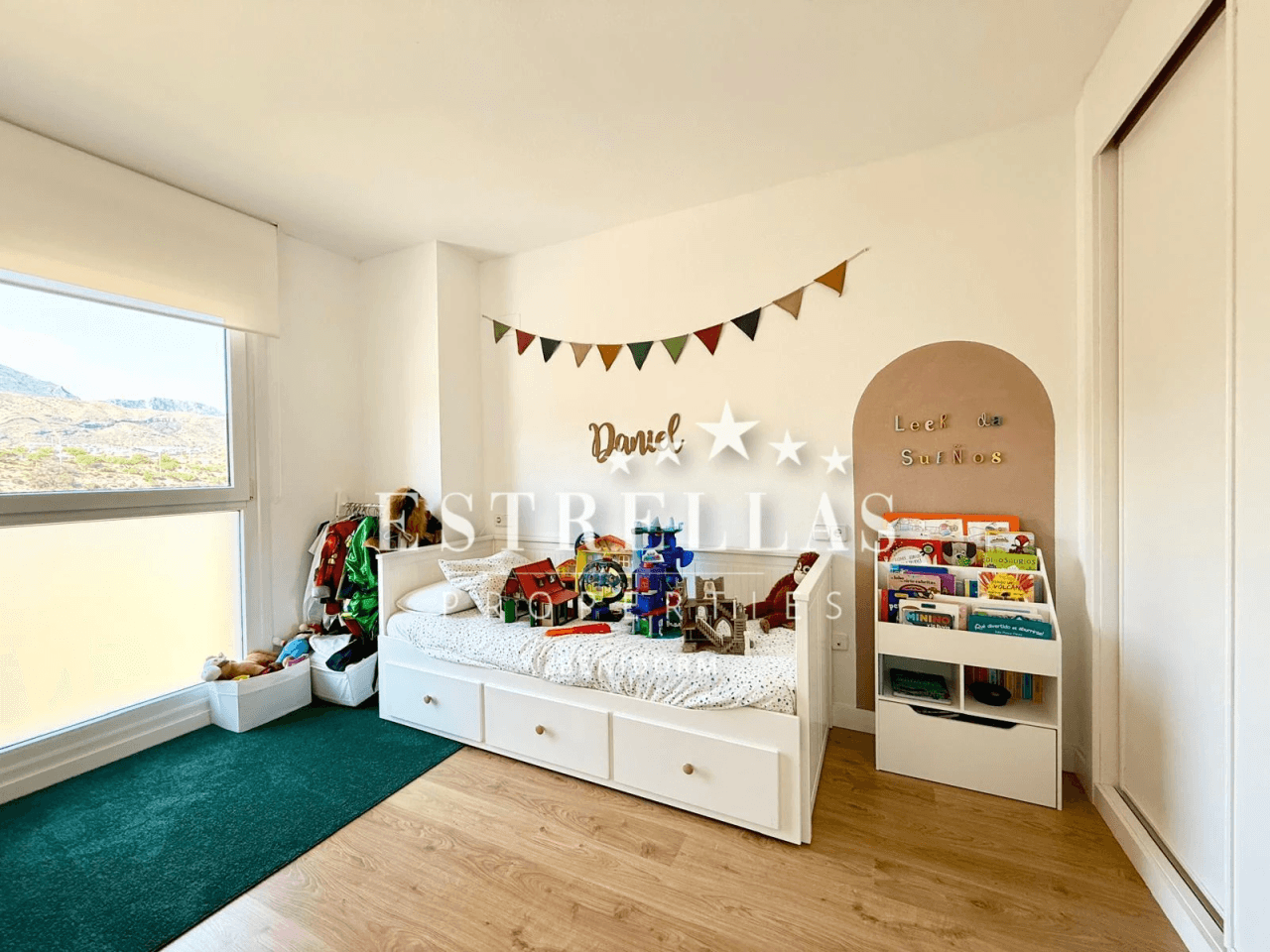 Exclusief HERGEMODEERD appartement met 3 SLAAPKAMERS, zwembad en garage in Cala de Finestrat en Villajoyosa.