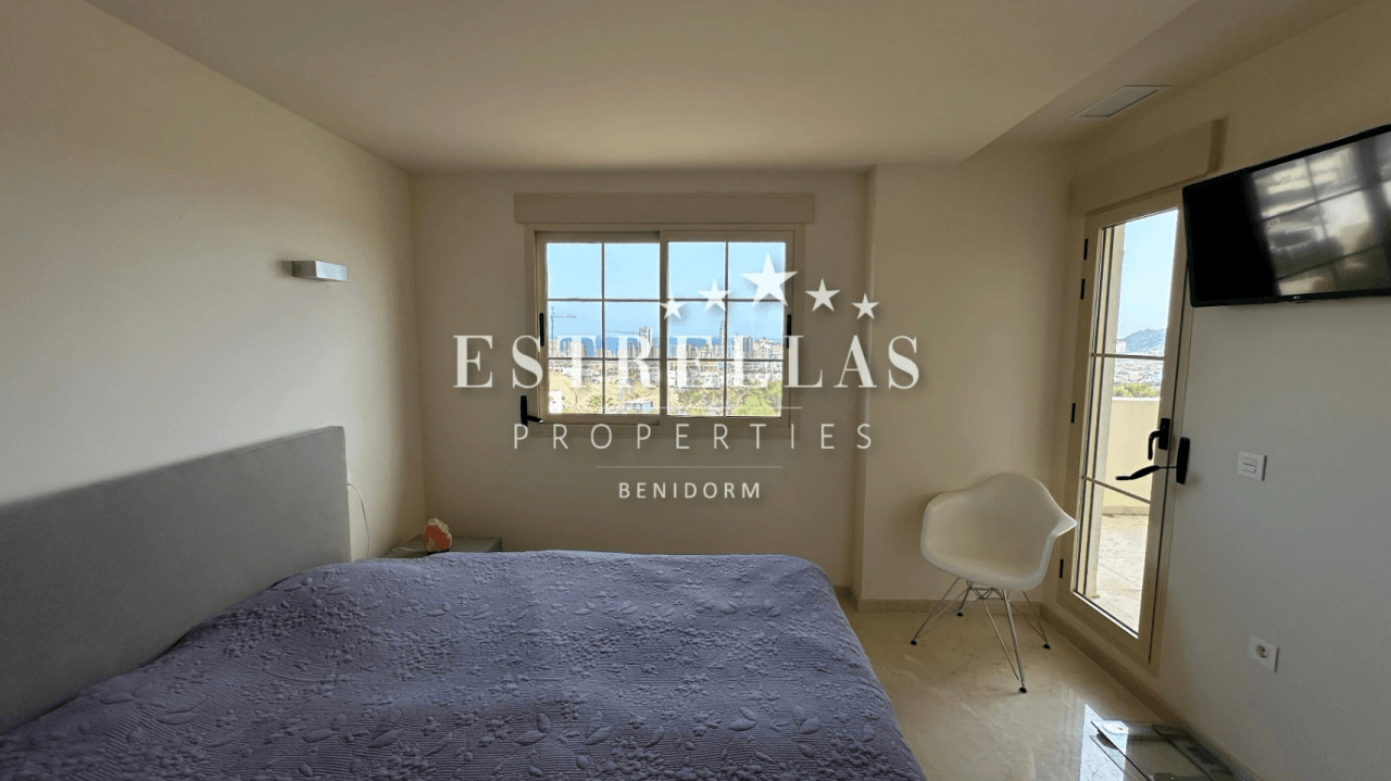 Duplex met uitzicht op zee in Sierra Cortina – 3 terrassen, garage, zwembad | Finestrat