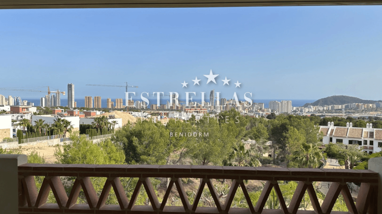 Duplex met uitzicht op zee in Sierra Cortina – 3 terrassen, garage, zwembad | Finestrat