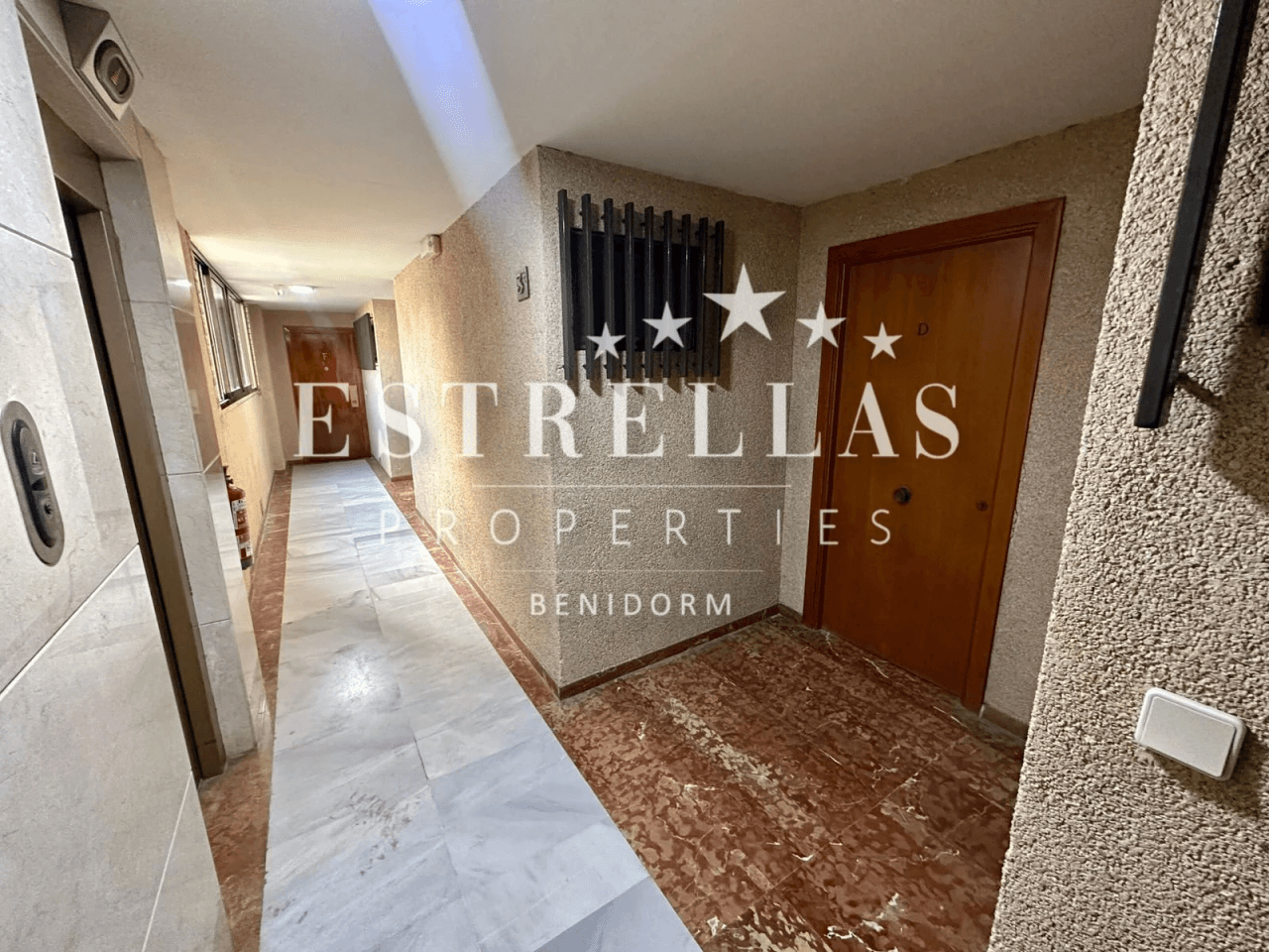 Geheel gerenoveerd appartement met Hoog Potentieel in BENIDORM