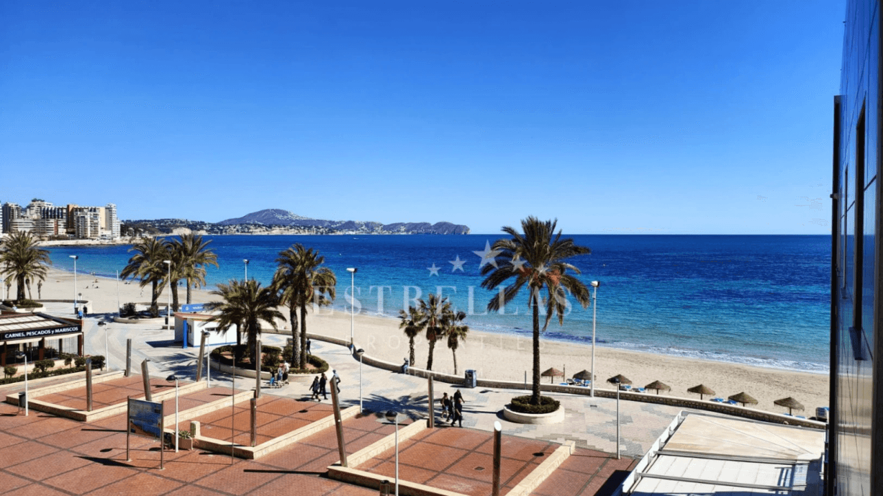 Apartamento en Primera línea con Licencia Turística en CALPE