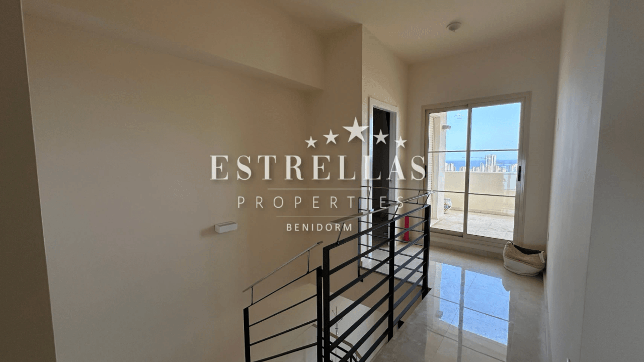 Duplex met uitzicht op zee in Sierra Cortina – 3 terrassen, garage, zwembad | Finestrat