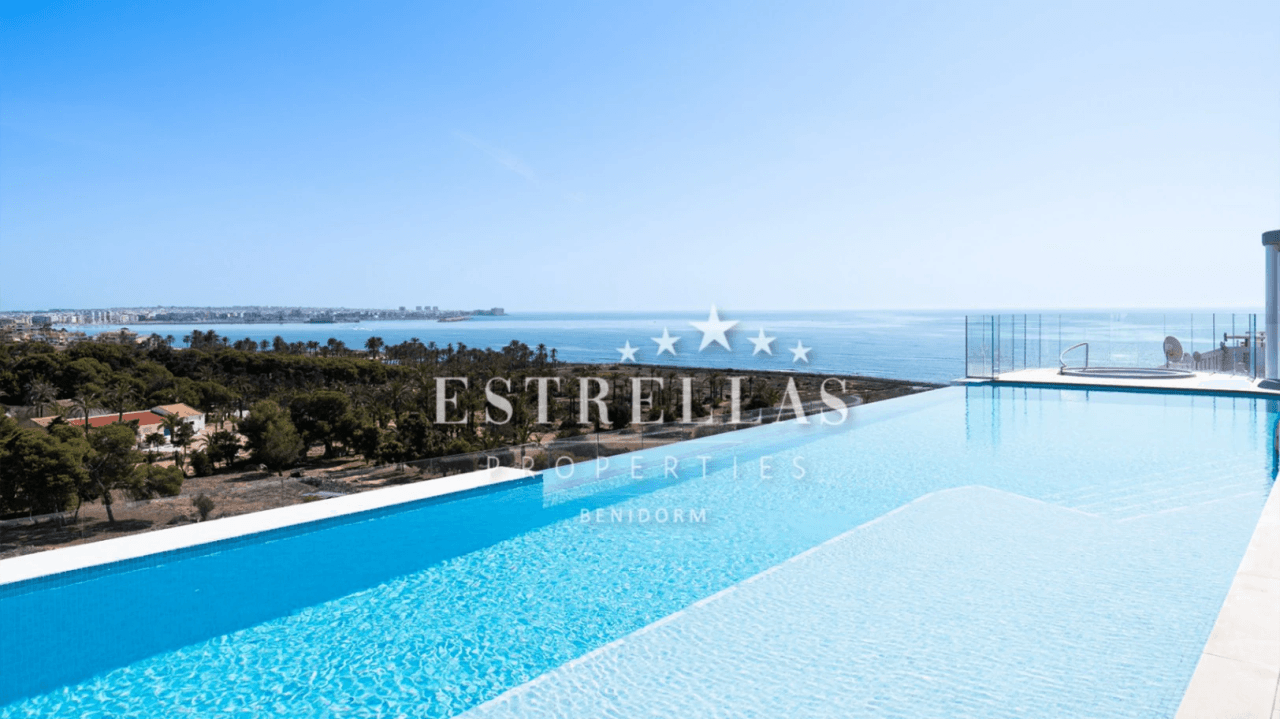 Apartamento de nueva construcción a sólo 300 metros de la playa!