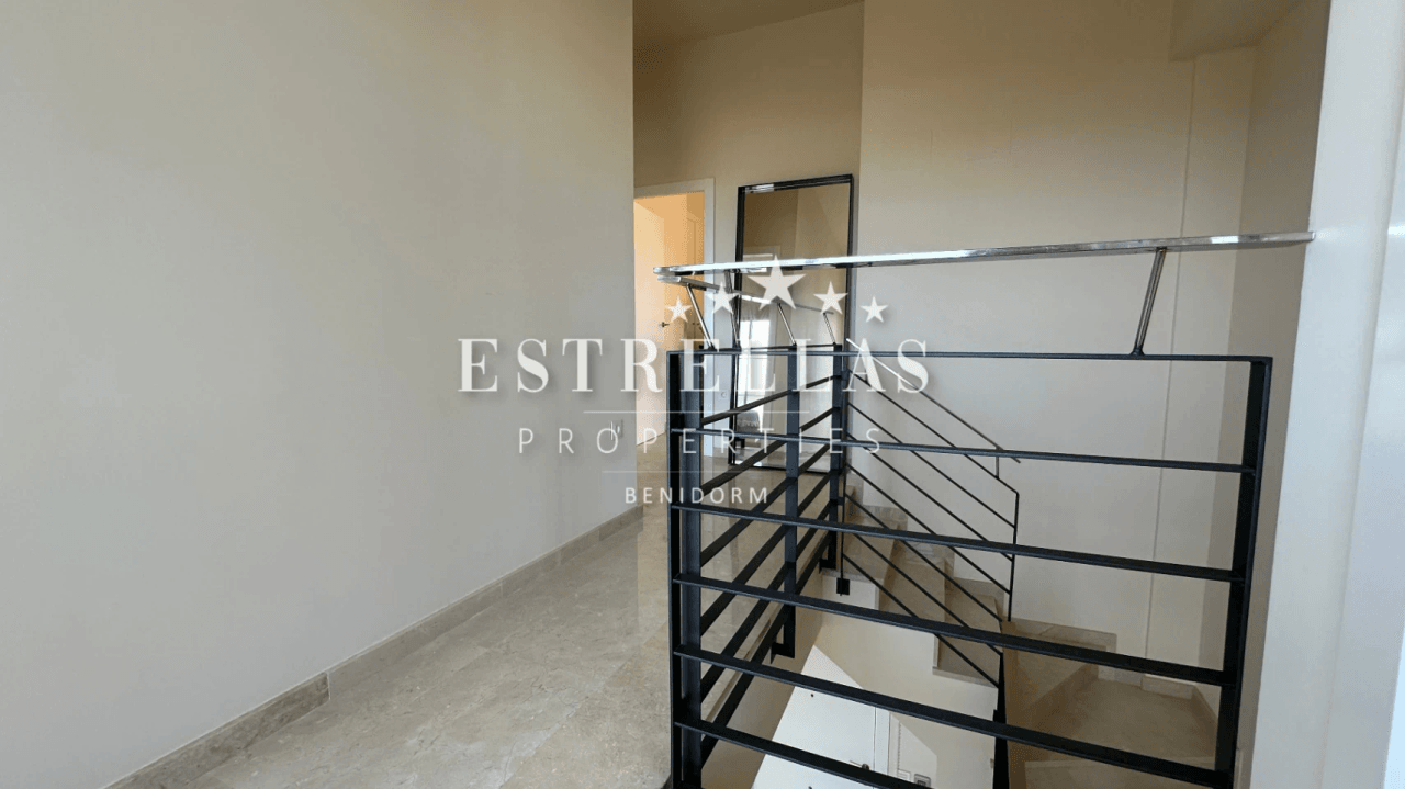 Duplex met uitzicht op zee in Sierra Cortina – 3 terrassen, garage, zwembad | Finestrat