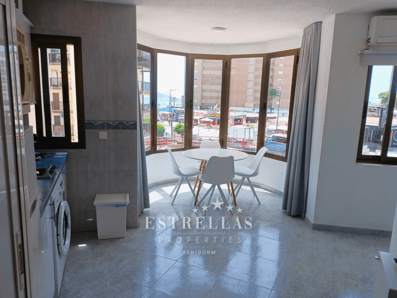 Apartamento a solo 300 metros de la Playa Levante, BENIDORM