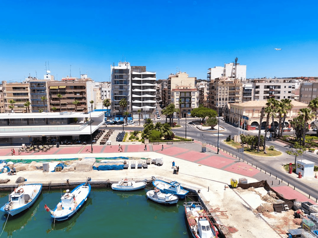 DERNIÈRE DISPONIBILITÉ! Appartement sur la première ligne de la plage