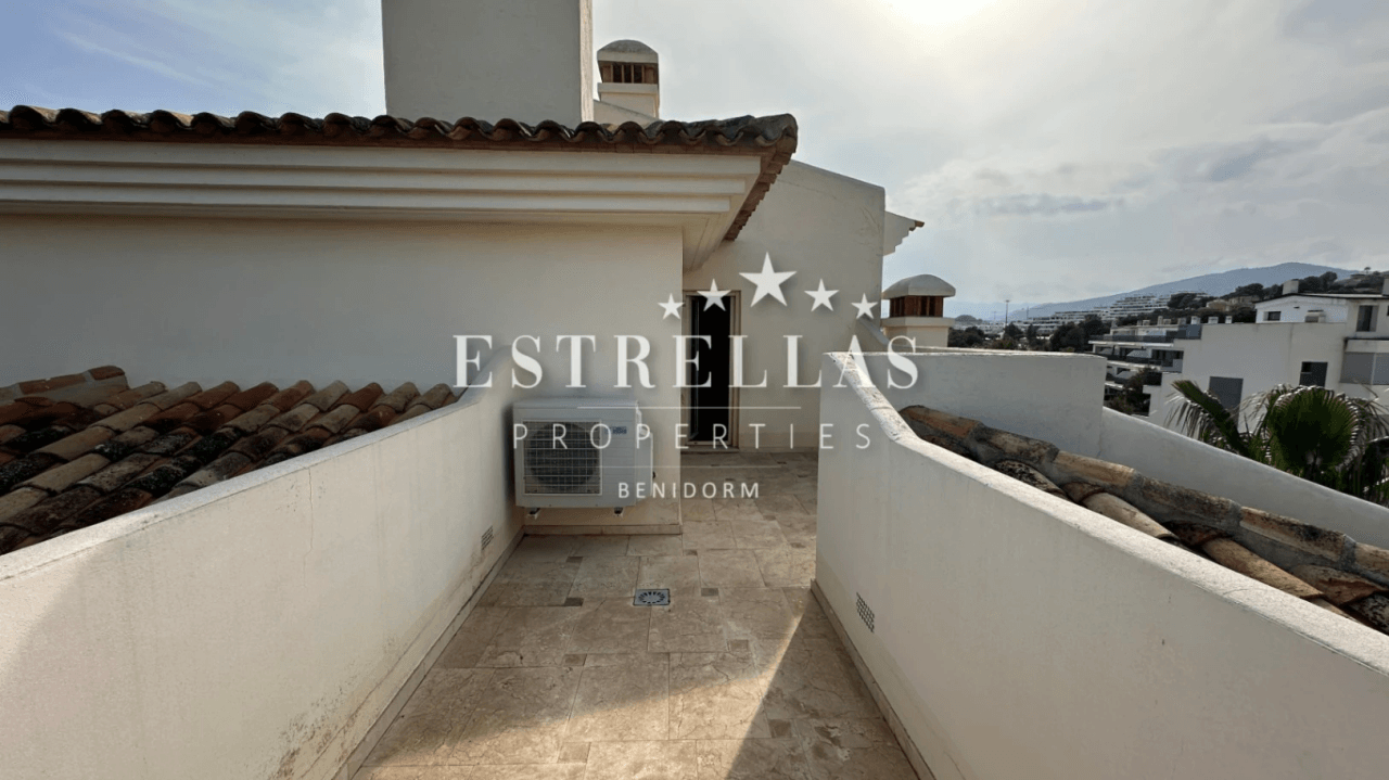 Duplex met uitzicht op zee in Sierra Cortina – 3 terrassen, garage, zwembad | Finestrat