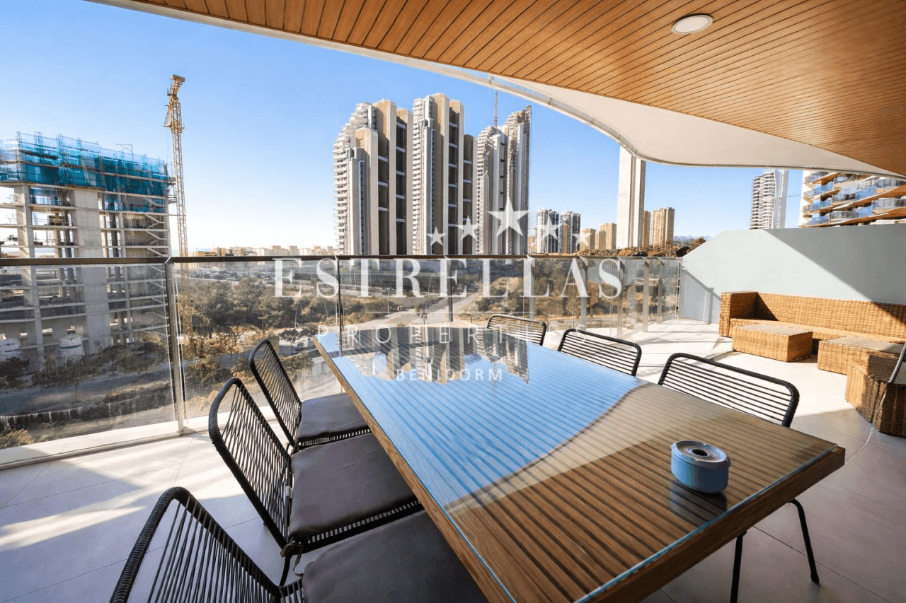 Premium apartament z widokiem na morze w Sunset Waves – Playa de Poniente, Benidorm