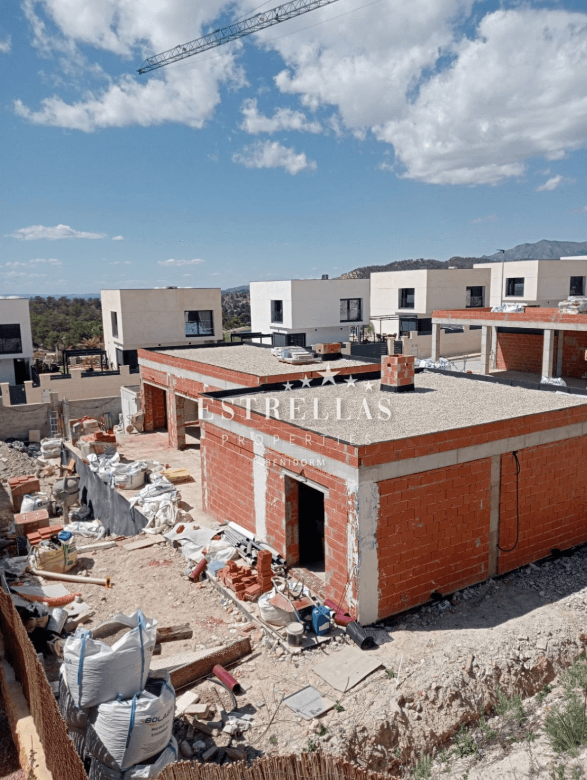 Moderne villa te koop in Finestrat met privézwembad, Smart Home en dicht bij Benidorm
