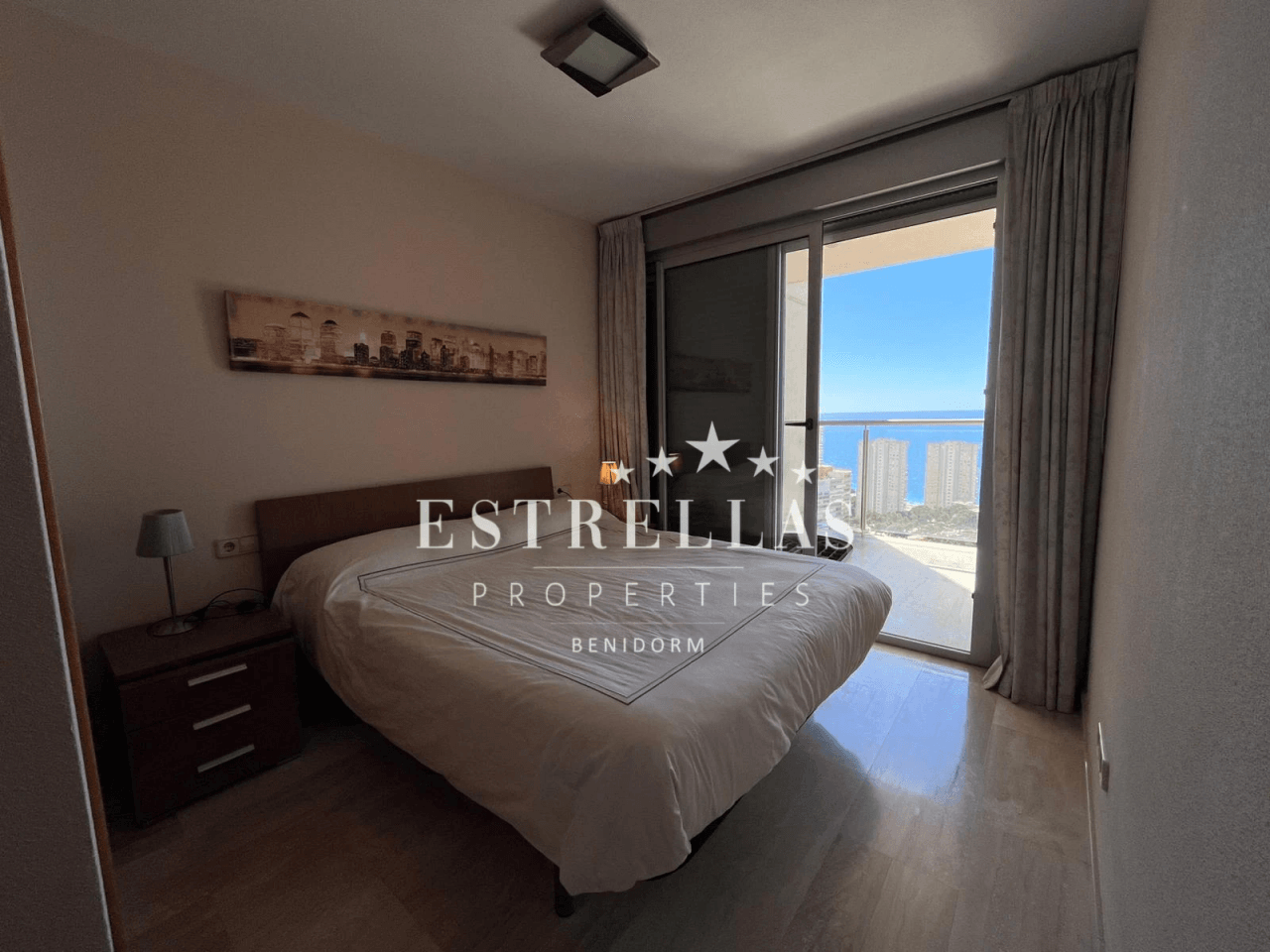 Exclusivo apartamento con vistas al mar parking y trastero en Playa de Poniente, Benidorm