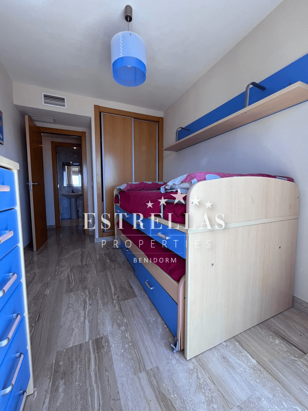 Exclusivo apartamento con vistas al mar parking y trastero en Playa de Poniente, Benidorm