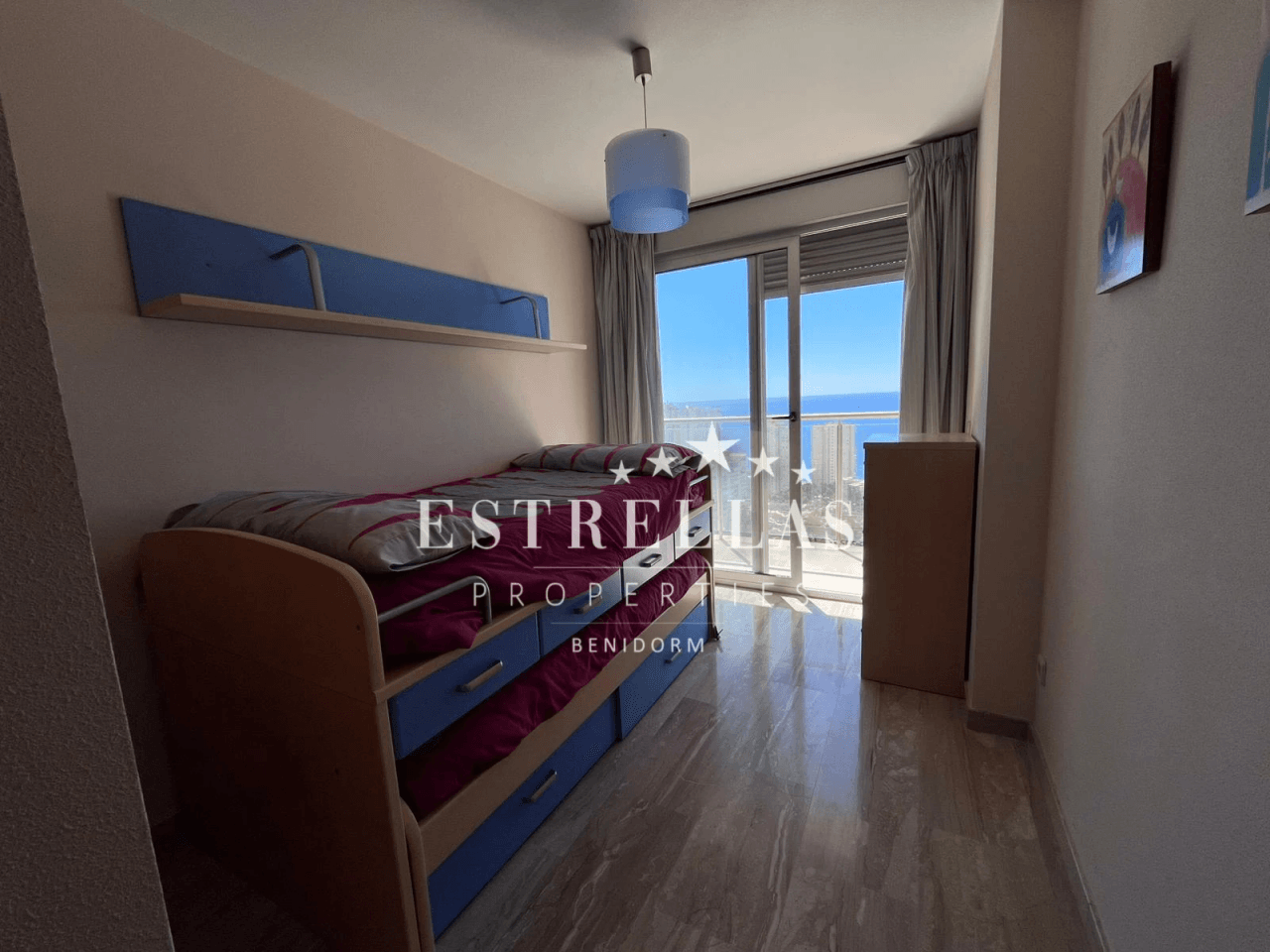 Exclusivo apartamento con vistas al mar parking y trastero en Playa de Poniente, Benidorm