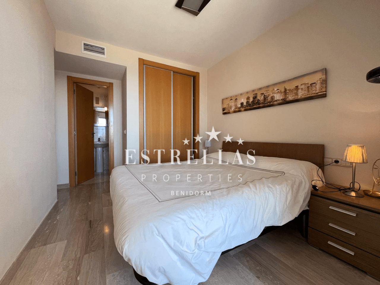 Exclusivo apartamento con vistas al mar parking y trastero en Playa de Poniente, Benidorm