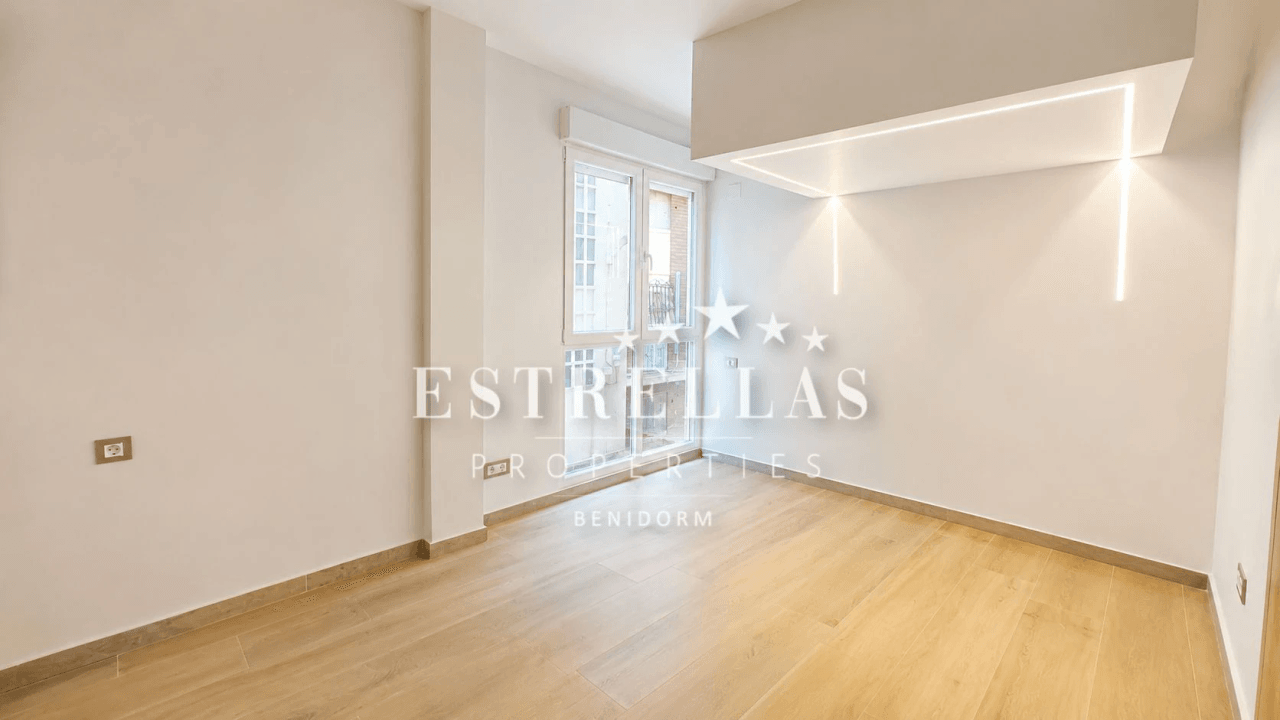 Apartamento reformado en Benidorm a 250 metros de Playa de Poniente ideal para inversión