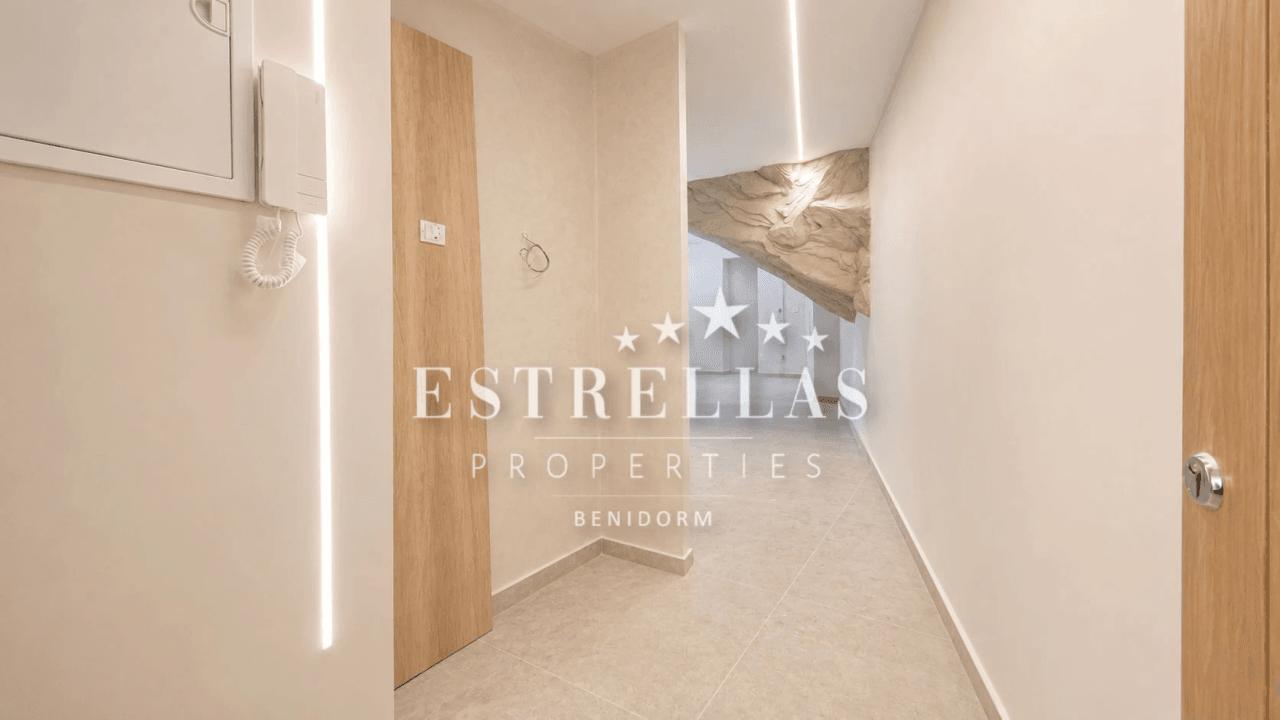 Apartamento reformado en Benidorm a 250 metros de Playa de Poniente ideal para inversión