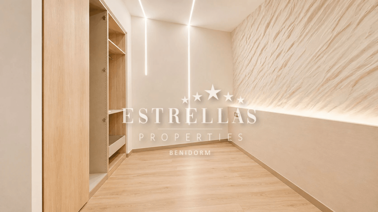 Apartamento reformado en Benidorm a 250 metros de Playa de Poniente ideal para inversión