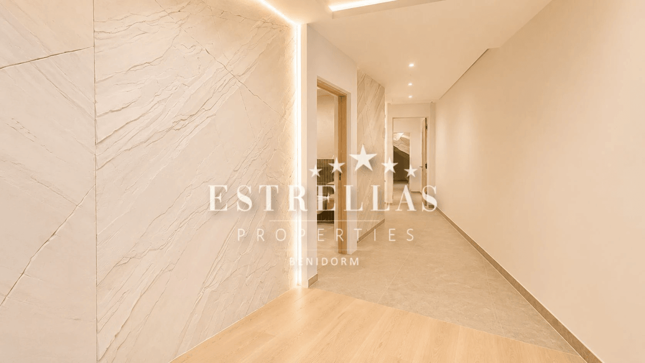 Estudio reformado en Benidorm a 250 metros de Playa de Poniente ideal para inversión en Costa Blanca