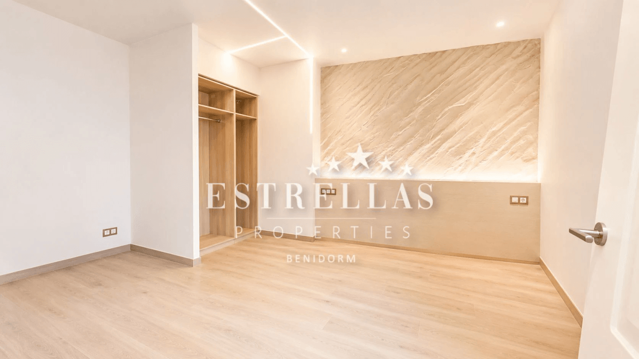 Apartamento reformado en Benidorm a 250 metros de Playa de Poniente ideal para inversión