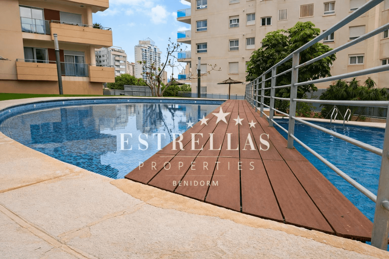 Lyst 3-roms leilighet med terrasse, garasje og svømmebasseng – La Cala de Villajoyosa (Veramar)
