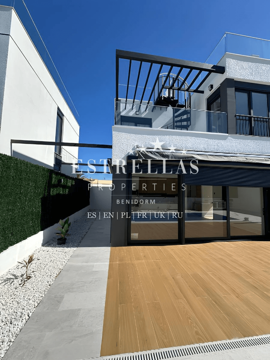Villa exclusiva con piscina privada y cocina exterior en La Nucía, entre Altea y Benidorm