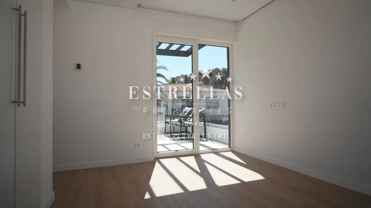 Villa exclusiva con piscina privada y cocina exterior en La Nucía, entre Altea y Benidorm