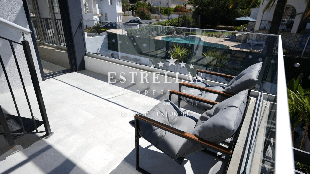 Villa exclusiva con piscina privada y cocina exterior en La Nucía, entre Altea y Benidorm