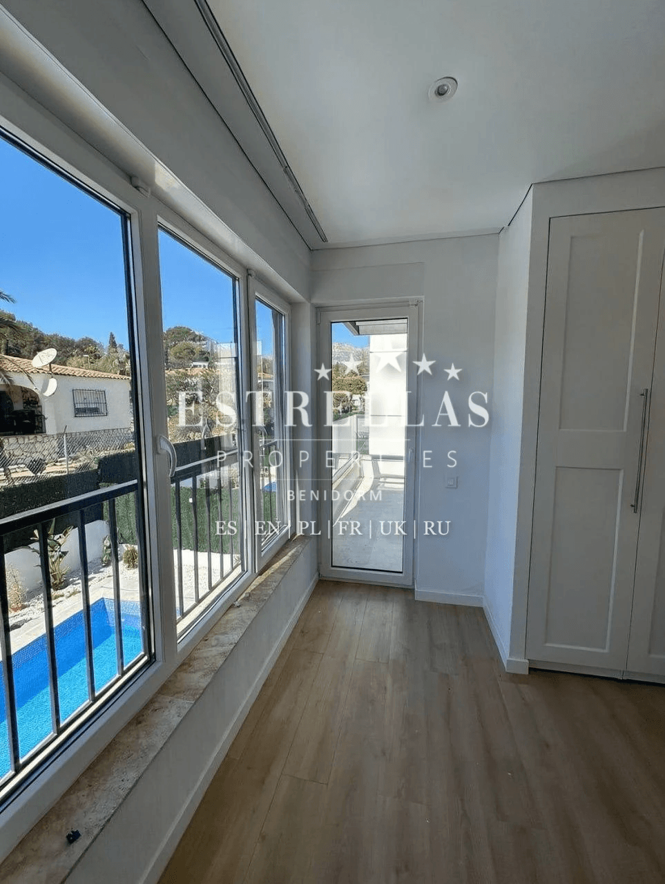 Villa exclusiva con piscina privada y cocina exterior en La Nucía, entre Altea y Benidorm