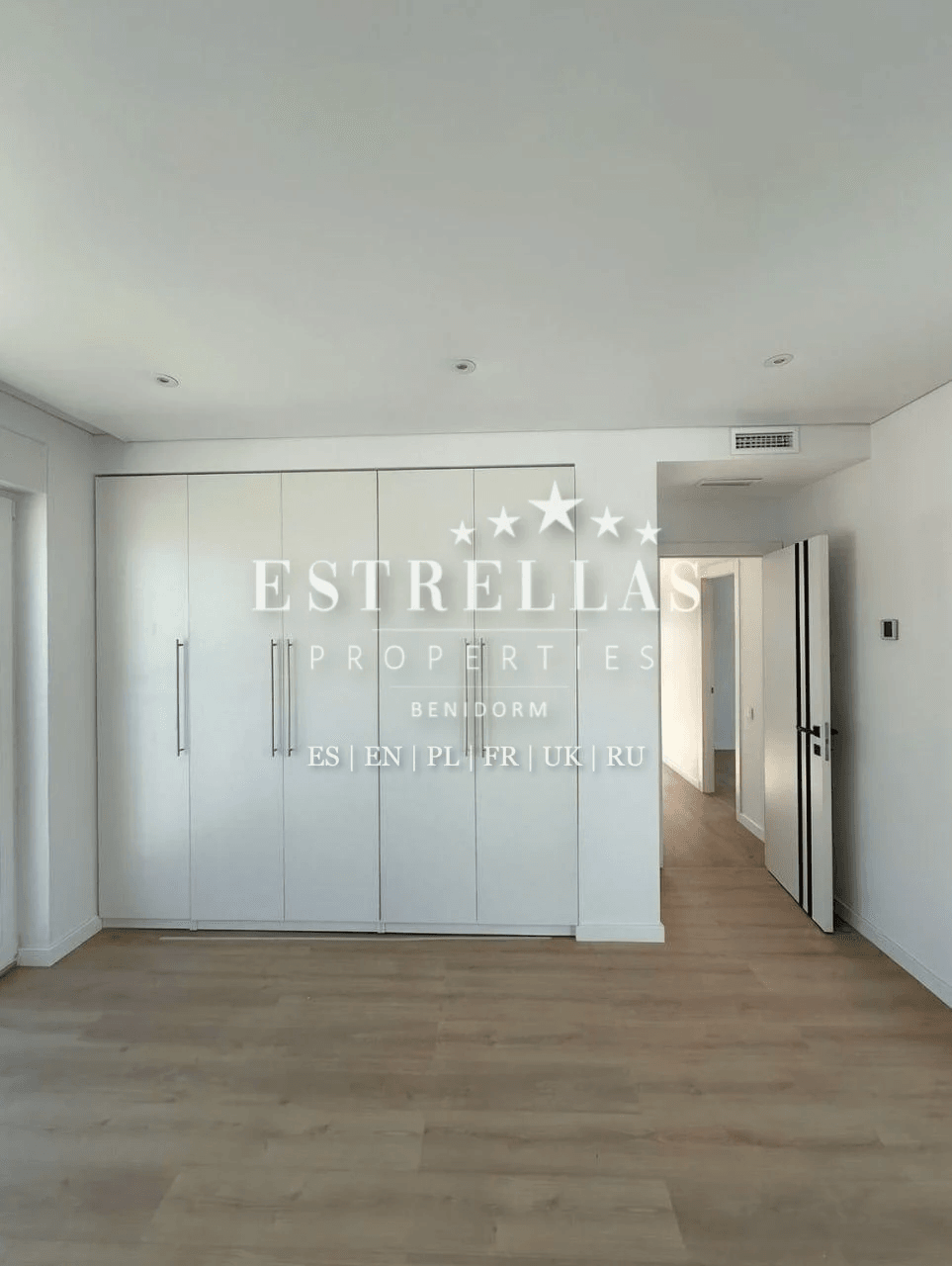 Villa exclusiva con piscina privada y cocina exterior en La Nucía, entre Altea y Benidorm