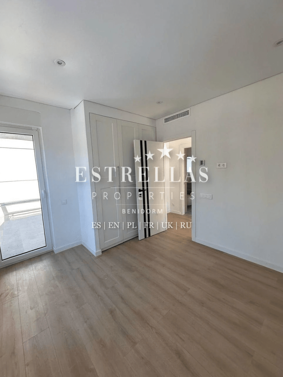 Villa exclusiva con piscina privada y cocina exterior en La Nucía, entre Altea y Benidorm