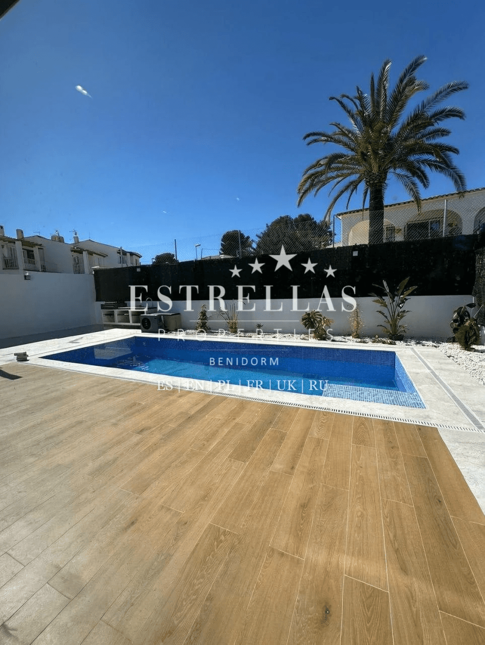 Villa exclusiva con piscina privada y cocina exterior en La Nucía, entre Altea y Benidorm