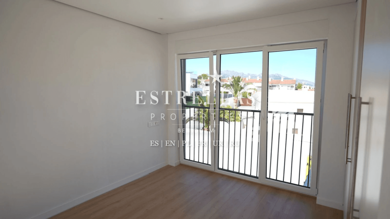 Villa exclusiva con piscina privada y cocina exterior en La Nucía, entre Altea y Benidorm