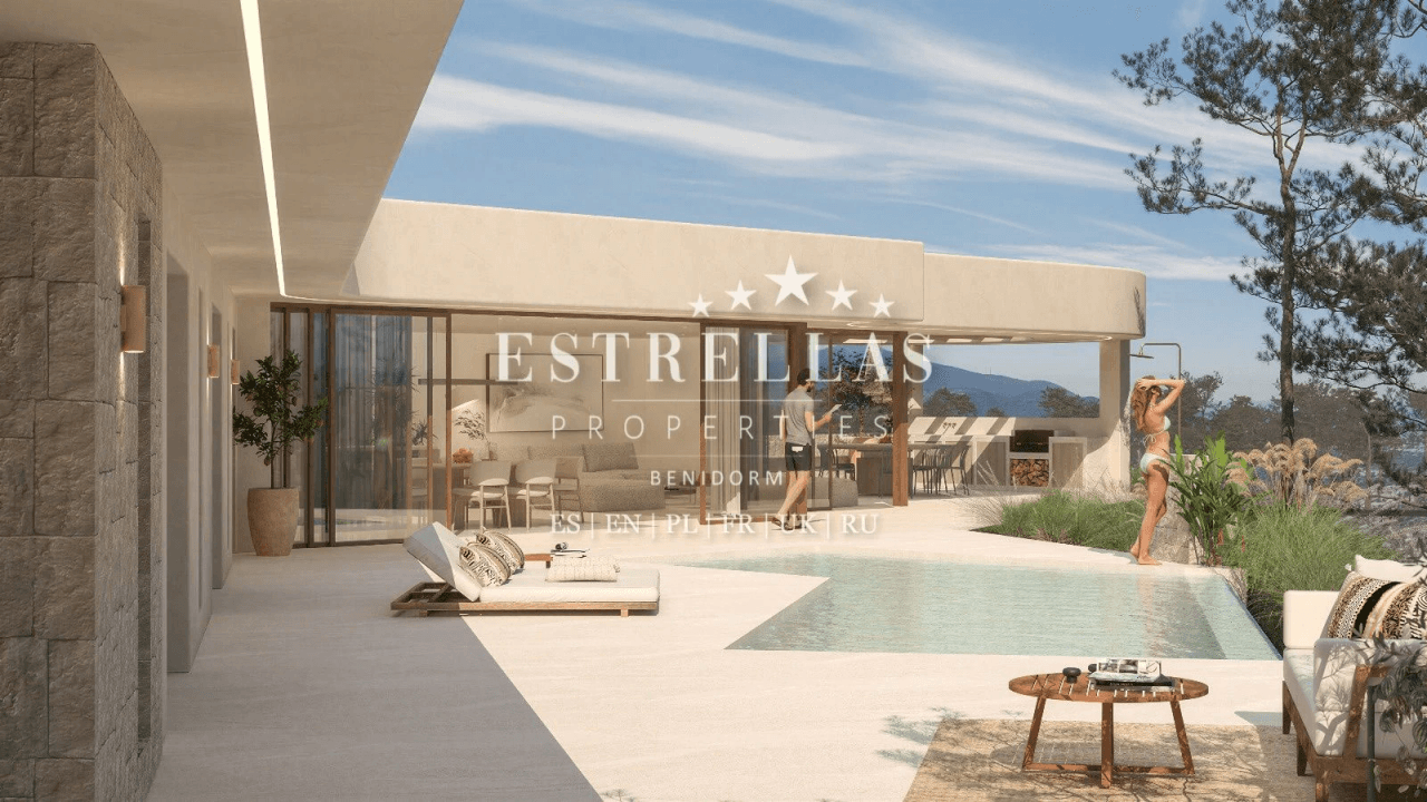Parcela urbana con proyecto de villa moderna y vistas al mar en Moraira, Costa Blanca