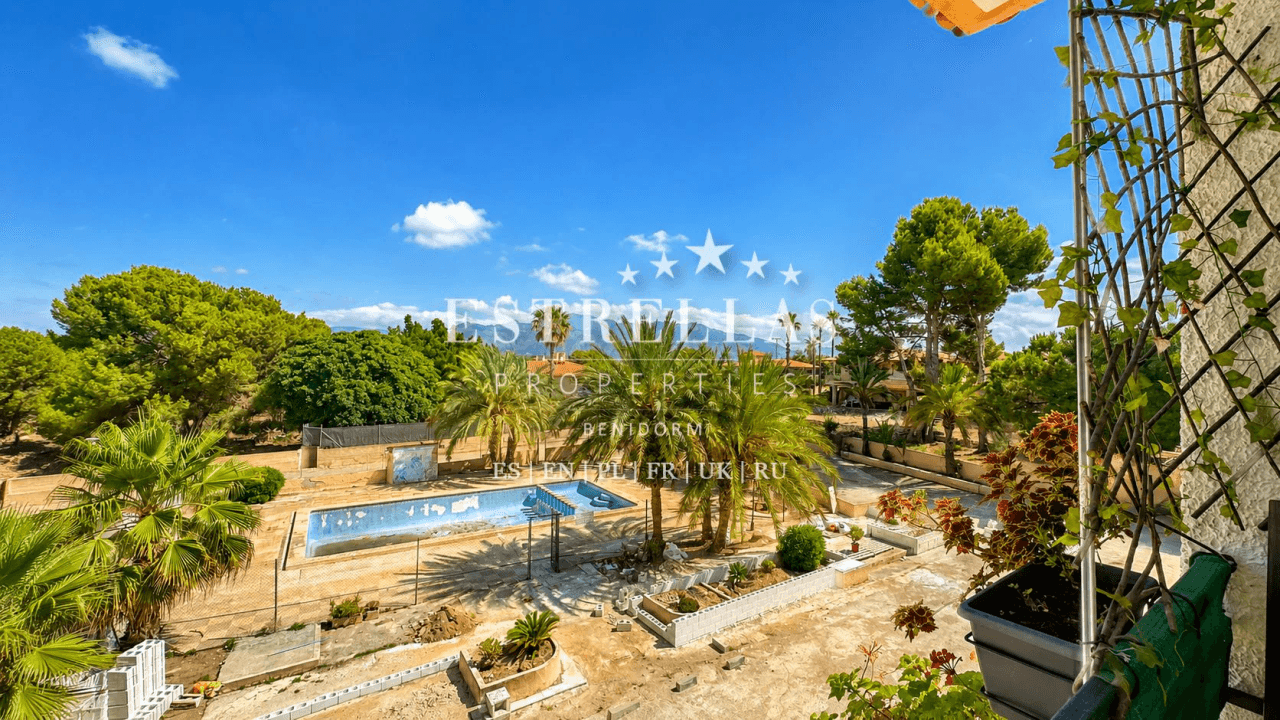 Apartamento en venta en El Albir con dos terrazas, plaza de garaje y vistas a Serra Gelada