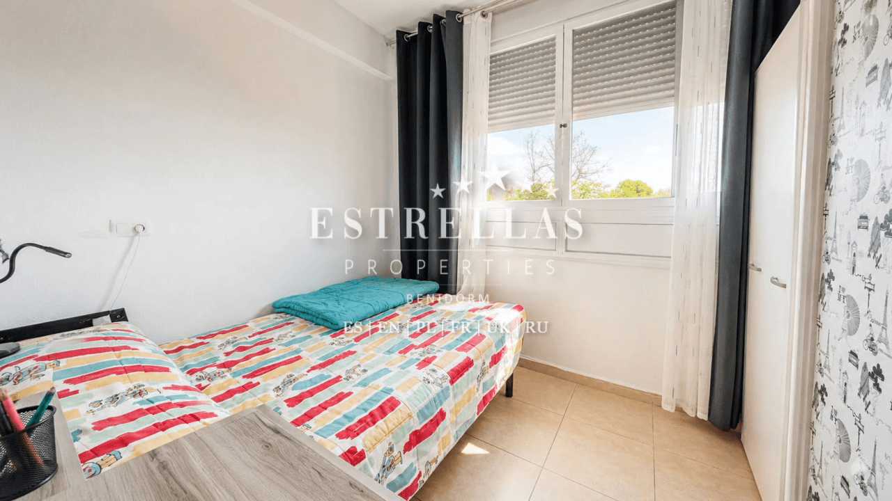 Estudio en La Nucía con piscina y aparcamiento: una excelente oportunidad de inversión en la Costa Blanca